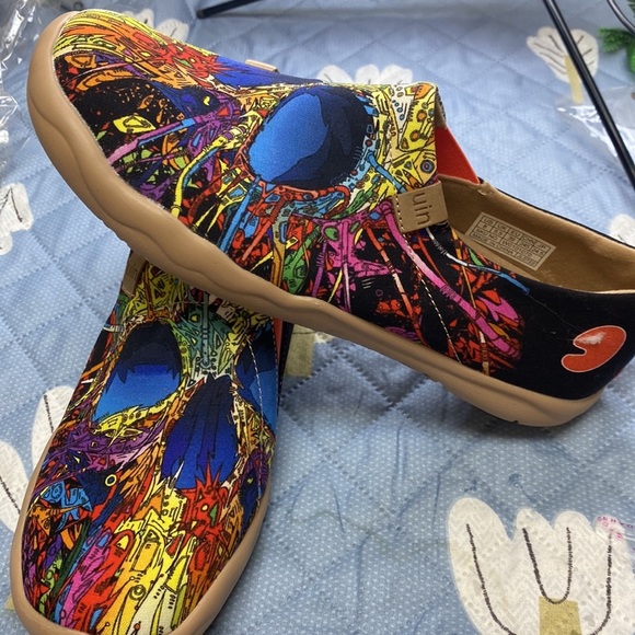 UIN Women’s Slip On Sneaker Casual Loafers Art Painted Walking Shoes - Picture 2 of 5